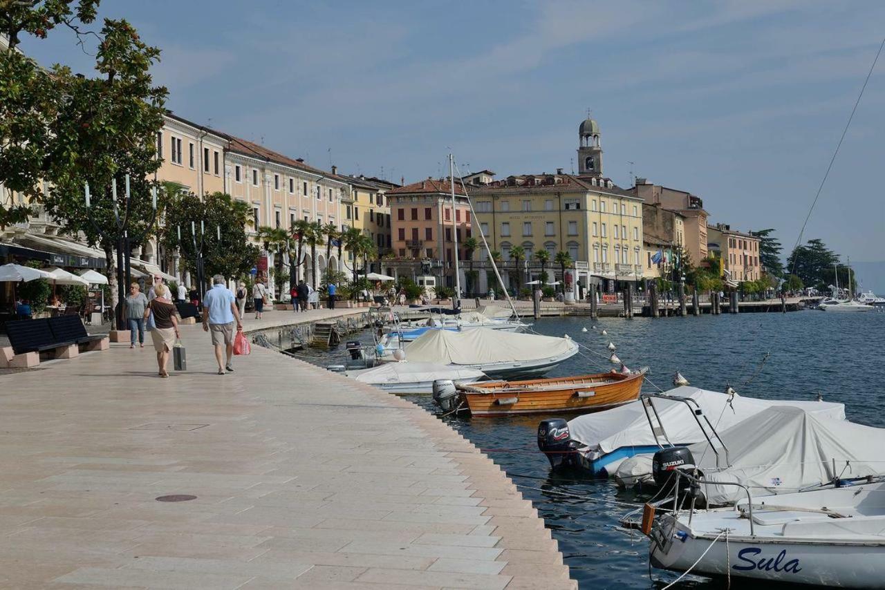 MIRALAGO - Garda Leisure Salò Exterior foto